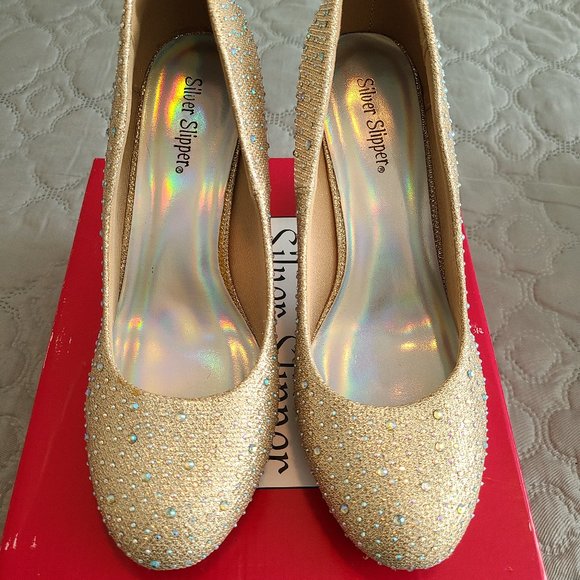 WIDE width Women's Gold Sequined Heels- worn once - Picture 2 of 6